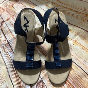 Anne Klein’s AK7LOFTY (2563 1214) Navy Blue Sandals